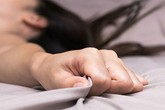 Vờ lên đỉnh dù ở 'lưng chừng núi' Vờ lên đỉnh dù ở 'lưng chừng núi'