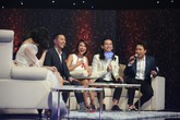 "Người ấy là ai?": Hoa hậu Hương Giang bất ngờ bị một thành viên ban cố vấn "thả thính" "Người ấy là ai?": Hoa hậu Hương Giang bất ngờ bị một thành viên ban cố vấn "thả thính"