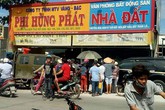 Sự thật thông tin nhóm cướp tấn công tiệm vàng ở Bình Dương Sự thật thông tin nhóm cướp tấn công tiệm vàng ở Bình Dương