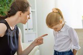 8 lý do khiến cha mẹ… ghét con 8 lý do khiến cha mẹ… ghét con