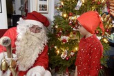 Gọi cảnh sát 'xử' ông già Noel vì quà Giáng sinh không như ý Gọi cảnh sát 'xử' ông già Noel vì quà Giáng sinh không như ý