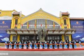 Đồng loạt ra mắt 3 đại công trình hiện đại đầu tư gần một tỷ USD Đồng loạt ra mắt 3 đại công trình hiện đại đầu tư gần một tỷ USD