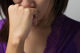 Vì sao chồng tôi có nhiều bồ mà cô nào cũng già và xấu hơn tôi Vì sao chồng tôi có nhiều bồ mà cô nào cũng già và xấu hơn tôi