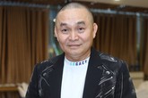 Xuân Hinh: 'Tôi được fan tặng nghìn USD khi đi diễn' Xuân Hinh: 'Tôi được fan tặng nghìn USD khi đi diễn'