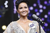 Chê bai, miệt thị Hoa hậu: Người Việt có thực sự "văn minh"? Chê bai, miệt thị Hoa hậu: Người Việt có thực sự "văn minh"?