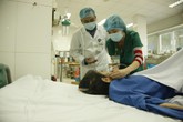 Y đức - cái gốc của người thầy thuốc Y đức - cái gốc của người thầy thuốc
