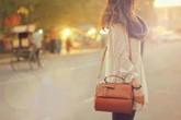 Anh bỏ tôi ngay khi hết khó khăn trong cuộc sống Anh bỏ tôi ngay khi hết khó khăn trong cuộc sống