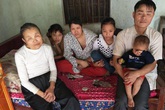Xót xa gia đình có chồng và 2 con mắt mờ, vợ nguy kịch bởi ung thư vú Xót xa gia đình có chồng và 2 con mắt mờ, vợ nguy kịch bởi ung thư vú