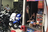 Quận Hai Bà Trưng tiếp tục gửi công văn, cụ bà 75 tuổi vẫn mỏi mòn chờ "sổ đỏ" Quận Hai Bà Trưng tiếp tục gửi công văn, cụ bà 75 tuổi vẫn mỏi mòn chờ "sổ đỏ"