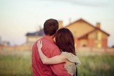 Mua nhà đất xa trung tâm, tôi phải bán vội sau 3 năm ở dù lỗ nửa tỷ Mua nhà đất xa trung tâm, tôi phải bán vội sau 3 năm ở dù lỗ nửa tỷ