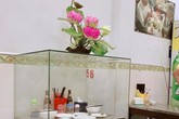 Đóng khung kính bàn ghế bát đũa ông Obama ăn bún chả để trưng bày Đóng khung kính bàn ghế bát đũa ông Obama ăn bún chả để trưng bày