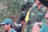 Rùng mình phát hiện thi thể nam thanh niên đang phân hủy trong rừng khi đi chăn bò Rùng mình phát hiện thi thể nam thanh niên đang phân hủy trong rừng khi đi chăn bò