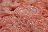 Bao cao su Trung Quốc nhập khẩu Zimbabwe bị chê quá nhỏ Bao cao su Trung Quốc nhập khẩu Zimbabwe bị chê quá nhỏ