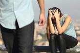 Tôi dẫn bạn thân về nhà sống, vô tình tạo điều kiện cho chồng và cô ấy "lên giường" với nhau Tôi dẫn bạn thân về nhà sống, vô tình tạo điều kiện cho chồng và cô ấy "lên giường" với nhau