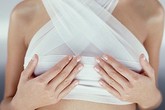 Từ hơn 400 ca bị nghi ung thư máu đến những biến chứng kinh hoàng do nâng ngực làm đẹp Từ hơn 400 ca bị nghi ung thư máu đến những biến chứng kinh hoàng do nâng ngực làm đẹp