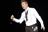 Đàm Vĩnh Hưng năn nỉ xin Phú Quang được hát bài "Mẹ" để bớt đau khổ Đàm Vĩnh Hưng năn nỉ xin Phú Quang được hát bài "Mẹ" để bớt đau khổ