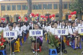 “Dê vàng” đưa hàng vạn học sinh vào lớp 10 trường dân lập “Dê vàng” đưa hàng vạn học sinh vào lớp 10 trường dân lập