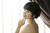 Cô Thắm đầy quyết liệt trong "Thương nhớ ở ai" ngoài đời như thế nào? Cô Thắm đầy quyết liệt trong "Thương nhớ ở ai" ngoài đời như thế nào?
