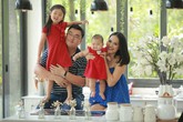 HH Hương Giang và bí quyết luyện con giỏi 3 thứ tiếng HH Hương Giang và bí quyết luyện con giỏi 3 thứ tiếng