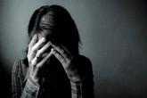 Nguy hại khi dạy con bằng nỗi sợ hãi (3): Con còng lưng gánh ước mơ của cha mẹ Nguy hại khi dạy con bằng nỗi sợ hãi (3): Con còng lưng gánh ước mơ của cha mẹ