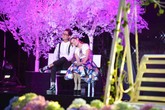 Phương Thanh tiết lộ thường hôn trộm Lam Trường khi hát song ca Phương Thanh tiết lộ thường hôn trộm Lam Trường khi hát song ca