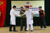 Đại biểu Quốc hội: Đau lòng khi thấy bác sĩ phải... học võ! Đại biểu Quốc hội: Đau lòng khi thấy bác sĩ phải... học võ!