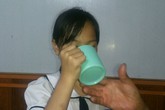Hải Phòng: Phẫn nộ giáo viên phạt học sinh uống nước giẻ lau bảng Hải Phòng: Phẫn nộ giáo viên phạt học sinh uống nước giẻ lau bảng