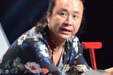Lê Minh Sơn: “Vì mưu sinh, nhiều ca sĩ phải hát trên bàn tiệc” Lê Minh Sơn: “Vì mưu sinh, nhiều ca sĩ phải hát trên bàn tiệc”