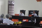 Nguyễn Khắc Thủy cho biết sẽ kiện những người tố cáo vì cho rằng họ có tư thù cá nhân Nguyễn Khắc Thủy cho biết sẽ kiện những người tố cáo vì cho rằng họ có tư thù cá nhân