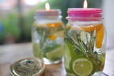 Mùa hè đã đến rồi, hãy đặt sẵn một lọ như thế này ở trong nhà để không con muỗi nào dám "bén mảng" Mùa hè đã đến rồi, hãy đặt sẵn một lọ như thế này ở trong nhà để không con muỗi nào dám "bén mảng"