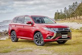 Ô tô SUV 5 chỗ khan hàng, đồng loạt rủ nhau tăng giá Ô tô SUV 5 chỗ khan hàng, đồng loạt rủ nhau tăng giá