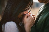 Đàn bà nếu không muốn bị coi thường thì đừng níu kéo đàn ông bằng những cách này Đàn bà nếu không muốn bị coi thường thì đừng níu kéo đàn ông bằng những cách này
