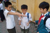 Trẻ học gì, chơi gì ngày hè? (1): Con háo hức, bố mẹ đau đầu Trẻ học gì, chơi gì ngày hè? (1): Con háo hức, bố mẹ đau đầu