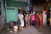 Sập sàn nhà cổ ở Sài Gòn, nhiều người mắc kẹt Sập sàn nhà cổ ở Sài Gòn, nhiều người mắc kẹt