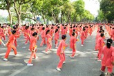 Vinamilk Sure Prevent đồng hành với người cao tuổi TP Hà Nội Vinamilk Sure Prevent đồng hành với người cao tuổi TP Hà Nội