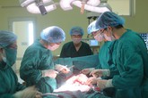 Người đàn ông phát hiện khối u hơn 10 kg sau khi bị đầy bụng kéo dài Người đàn ông phát hiện khối u hơn 10 kg sau khi bị đầy bụng kéo dài