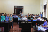 Xét xử BS Hoàng Công Lương: Nhiều lời khai có lợi nhưng BS Lương vẫn bị đề nghị án treo Xét xử BS Hoàng Công Lương: Nhiều lời khai có lợi nhưng BS Lương vẫn bị đề nghị án treo