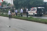 Hà Tĩnh: Đi vào đường 1 chiều, người đàn ông bị xe bán tải đâm tử vong Hà Tĩnh: Đi vào đường 1 chiều, người đàn ông bị xe bán tải đâm tử vong