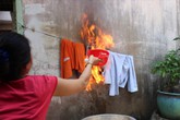 Hiện tượng đồ đạc liên tục bốc cháy ở Long An có gì thần bí? Hiện tượng đồ đạc liên tục bốc cháy ở Long An có gì thần bí?