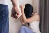 Có nên tiếc người chồng gia trưởng, vũ phu và cờ bạc? Có nên tiếc người chồng gia trưởng, vũ phu và cờ bạc?