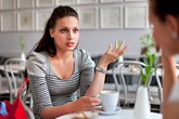 Dự định "đánh ghen" nhưng tôi bị người cũ của chồng nói cho "mất mặt" Dự định "đánh ghen" nhưng tôi bị người cũ của chồng nói cho "mất mặt"
