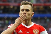 Chàng tuyển thủ 6 múi đầu tiên của World Cup 2018 được các cô gái goị là "người hùng" Chàng tuyển thủ 6 múi đầu tiên của World Cup 2018 được các cô gái goị là "người hùng"