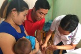 Bộ Y tế nghiên cứu hạ độ tuổi tiêm vaccine phòng bệnh sởi Bộ Y tế nghiên cứu hạ độ tuổi tiêm vaccine phòng bệnh sởi