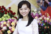 Cuộc sống tai tiếng của 'bé gái Olympic' sau vụ hát nhép năm 2008 Cuộc sống tai tiếng của 'bé gái Olympic' sau vụ hát nhép năm 2008