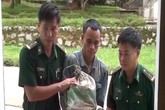 Vác bao tải 48.000 viên ma tuý đưa vào Việt Nam Vác bao tải 48.000 viên ma tuý đưa vào Việt Nam