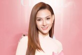 Thu Thủy xuất hiện khác lạ với chiếc cằm và mũi dài, nhọn Thu Thủy xuất hiện khác lạ với chiếc cằm và mũi dài, nhọn
