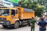 9X tử vong dưới gầm xe tải 9X tử vong dưới gầm xe tải