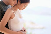 Nhìn hộp yến mẹ chồng vứt trong sọt rác bệnh viện, nước mắt tôi cứ thế tuôn trào vì tủi thân Nhìn hộp yến mẹ chồng vứt trong sọt rác bệnh viện, nước mắt tôi cứ thế tuôn trào vì tủi thân