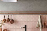 Những ý tưởng dùng kệ để tạo góc lưu trữ cực đẹp và hữu ích cho nhà nhỏ Những ý tưởng dùng kệ để tạo góc lưu trữ cực đẹp và hữu ích cho nhà nhỏ