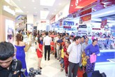 Háo hức chờ đón “đại tiệc khuyến mại đêm” tại Vincom Háo hức chờ đón “đại tiệc khuyến mại đêm” tại Vincom